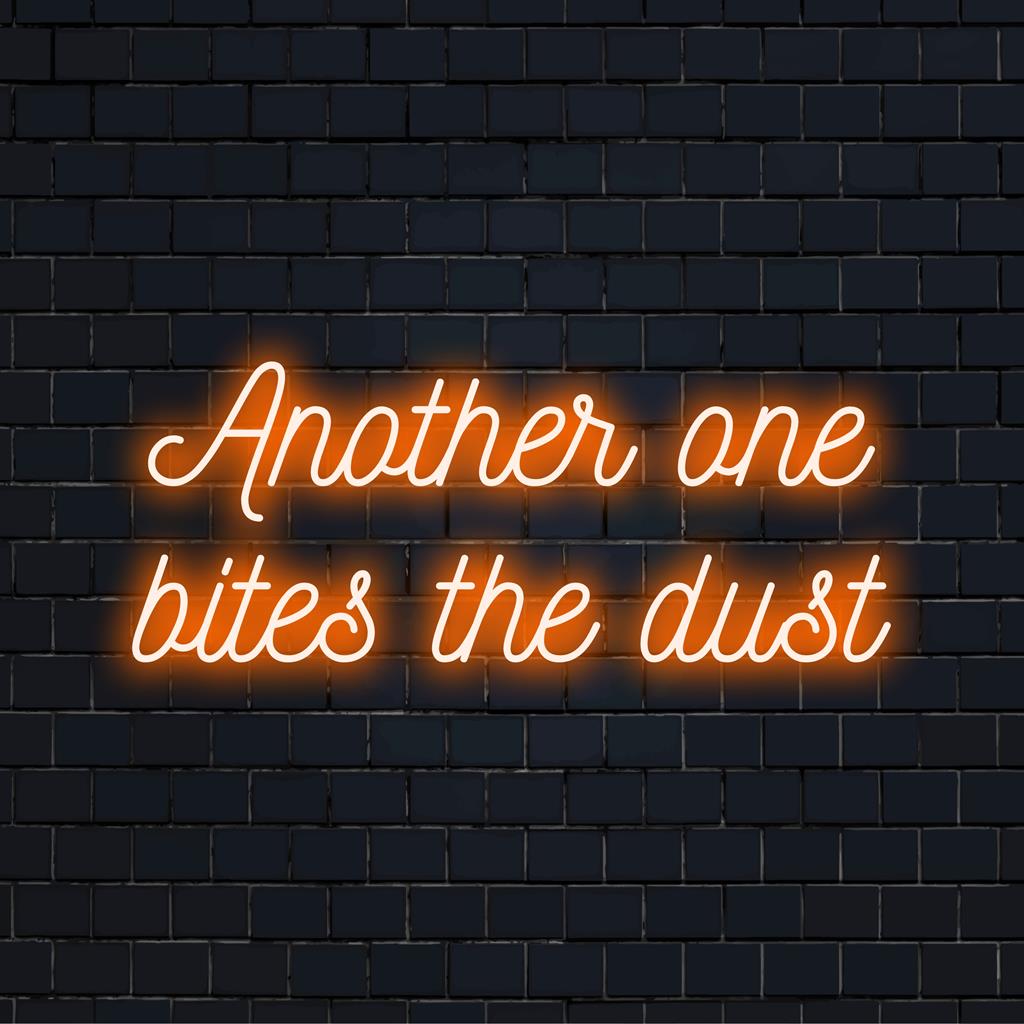 Anpassad LED-neonskylt stavning Another One Bites The Dust med levande neonljuskonst som förbättrar modern rumsinredning.