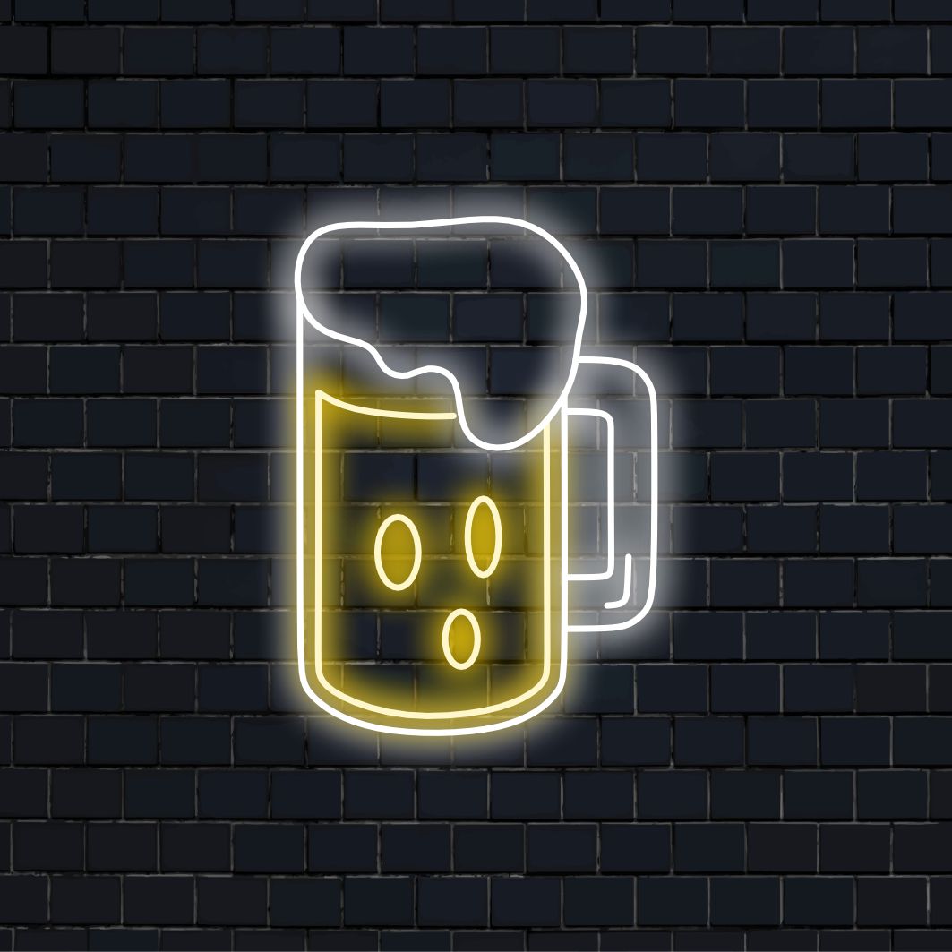 "Öl i glasmugg med skum neonskylt" är ett klassiskt och inbjudande tillskott till din barinteriör. Ett neonljus som hyllar glädjen med öl.