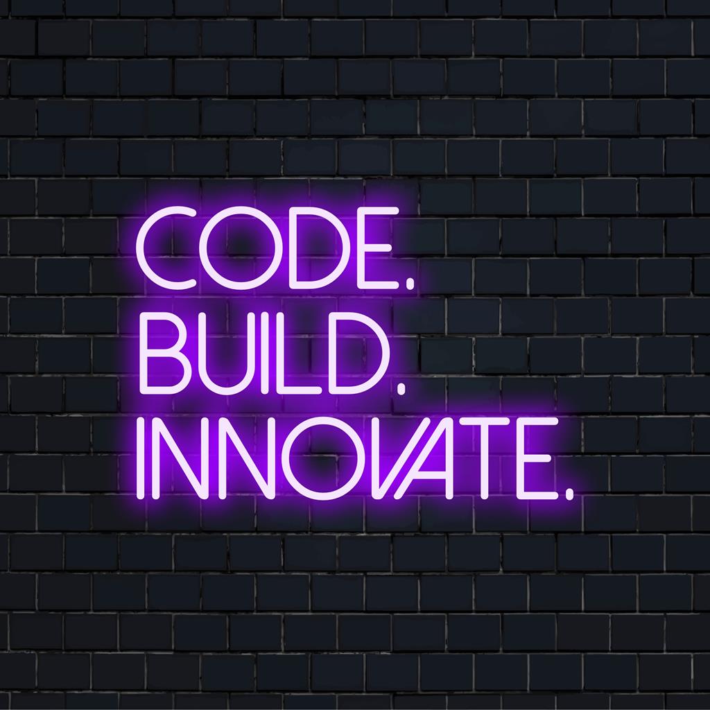 LED neonskylt som visar kod, bygg, förnya - djärva och levande ord, perfekta för personlig inspiration och inredning.