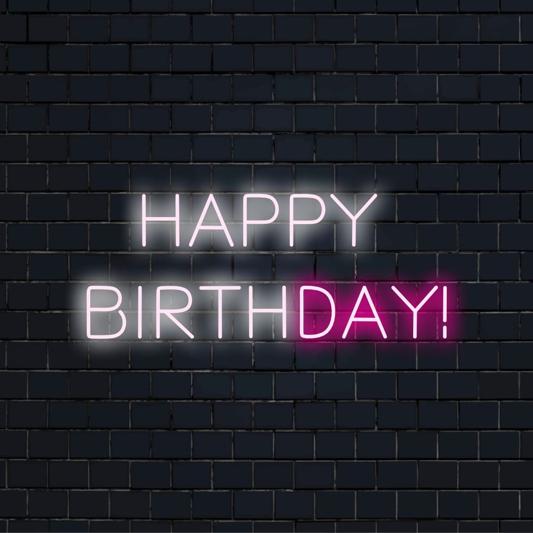 "Colourful Happy Birthday Neon Sign" är ett levande och livligt tillskott till din inredning med festtema. Ett neonljus som utstrålar glädje och spänning inför födelsedagar.