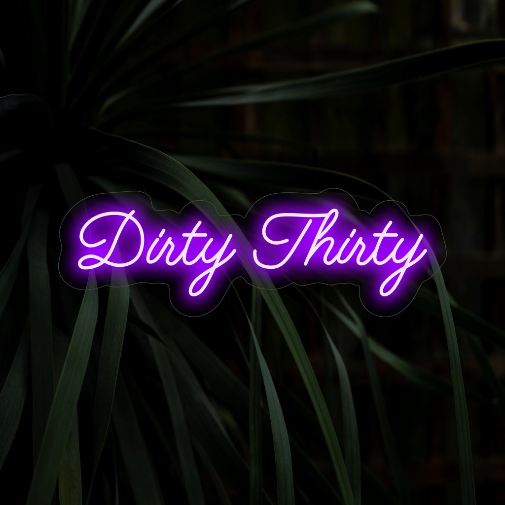 "Dirty Thirty Neon Sign" lyser upp med ett livligt sken och ger firandet en lekfull och livlig atmosfär, perfekt för att markera milstolpen att fylla trettio.