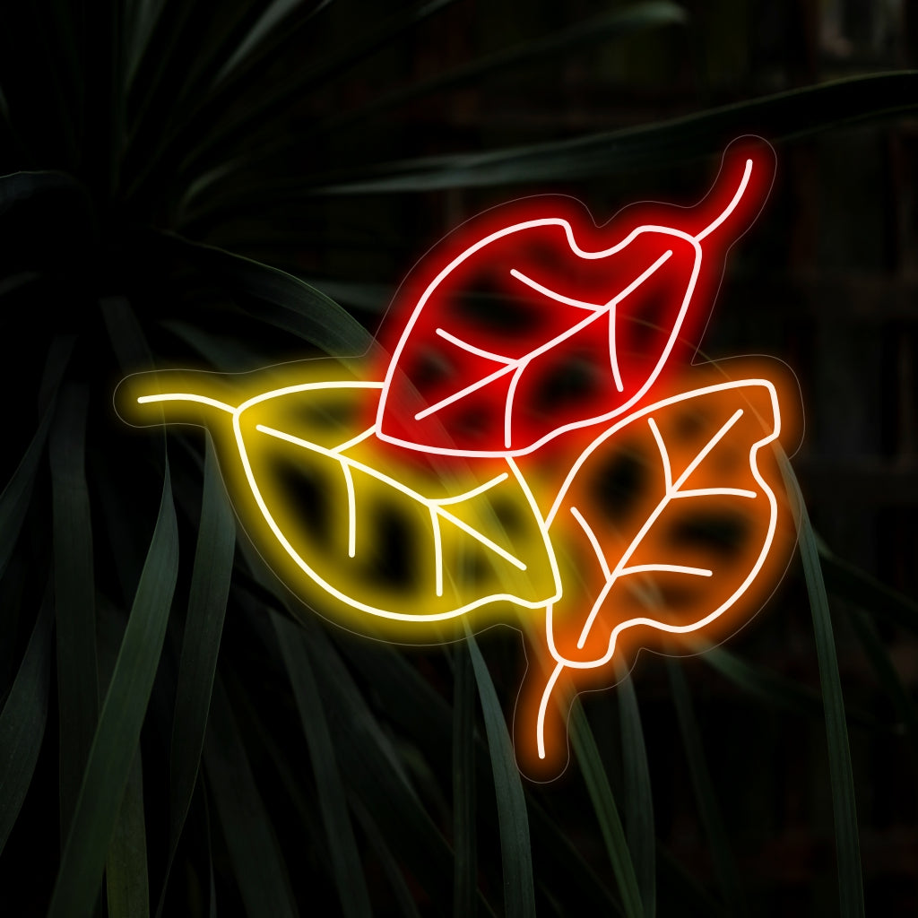 "Fall Leaves Neon Sign" lyser upp med varma hösttoner, perfekt för säsongsinredning och utrymmen som hyllar höstens skönhet, vilket skapar en mysig och inbjudande atmosfär.