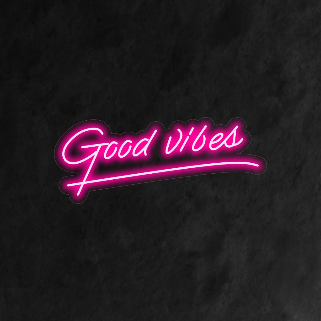 "Good Vibes Neon Sign" är ett positivt och upplyftande tillskott till din inredning. Ett neonljus som utstrålar bra vibbar och positivitet.
