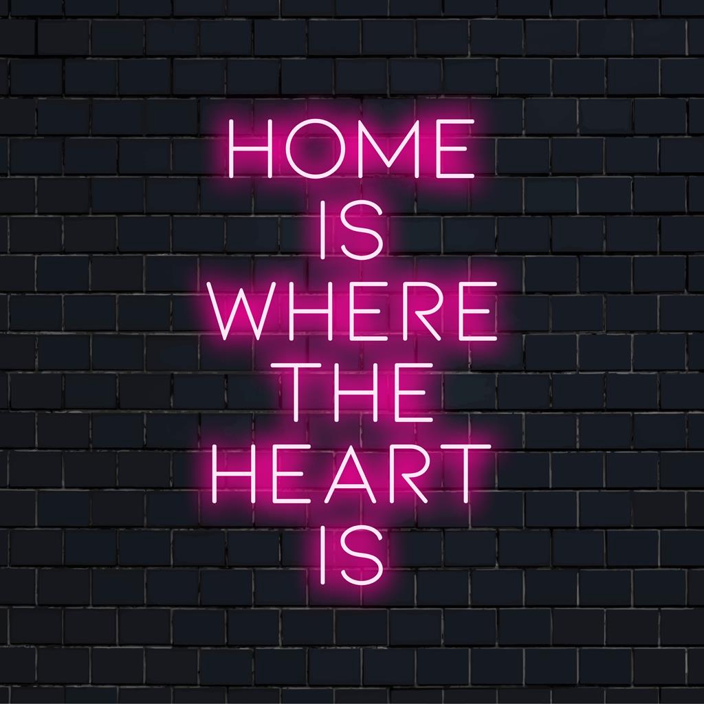 Anpassad LED-neonskylt med Home Is Where The Heart Is-citat, perfekt för att lysa upp ditt vardagsrum med mysig charm.