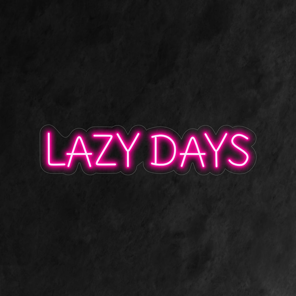 "Lazy Days Neon Sign" ger en avslappnad och sorglös atmosfär till ditt utrymme. Ett neonljus med hängmattadesign, perfekt för att skapa en avslappnad atmosfär.