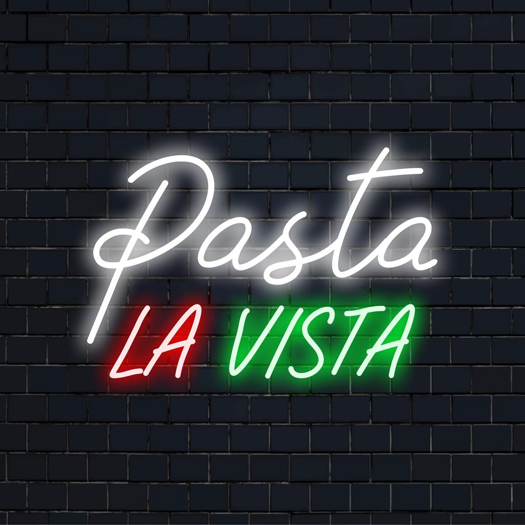 Anpassad LED neonskylt med frasen Pasta La Vista, perfekt för att sätta en elegant touch till din inredning.