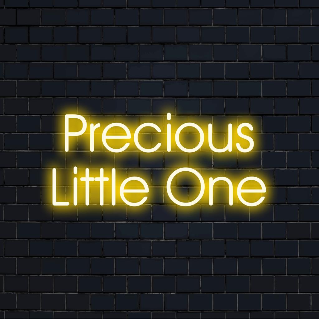 Skräddarsydd LED-neonskylt med "Precious Little One"-text, med ett personligt, mjukt vitt neonljus för speciella tillfällen.