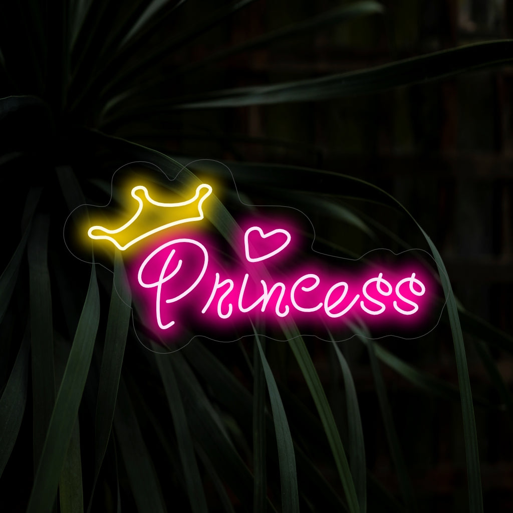 "Princess Neon Sign" är ett kungligt och förtrollande tillägg, perfekt för utrymmen som hyllar prinsessornas nyckfulla värld. Lys upp med kunglig charm och fantasi!
