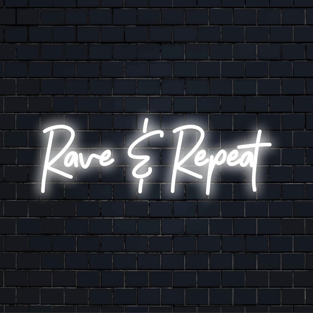 Livlig anpassad LED-neonskylt med Rave Repeat-motto, perfekt för trendiga utrymmen; idealisk som neon citat konst och dekor funktion.
