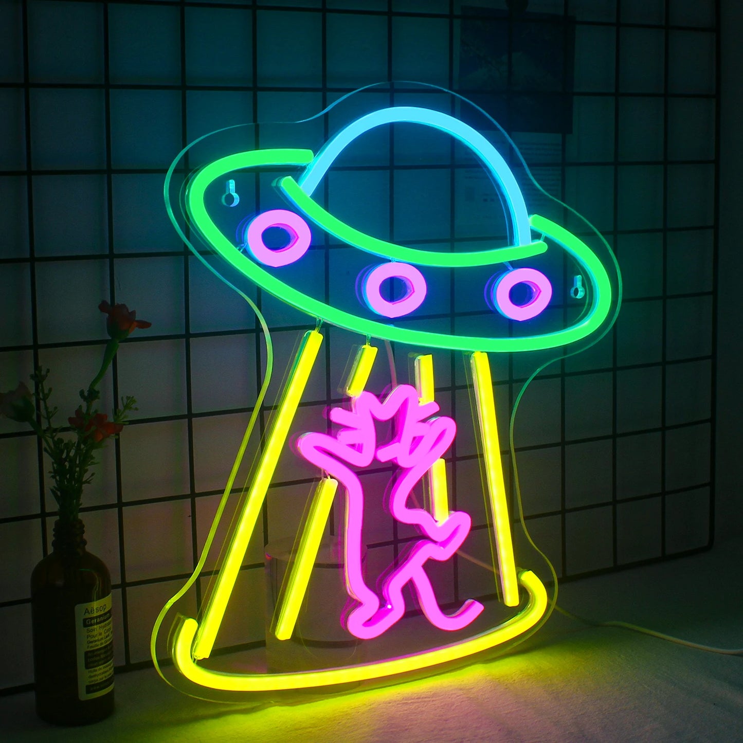 Rymdskepp 5V USB LED Neonskylt - Budgetvänlig