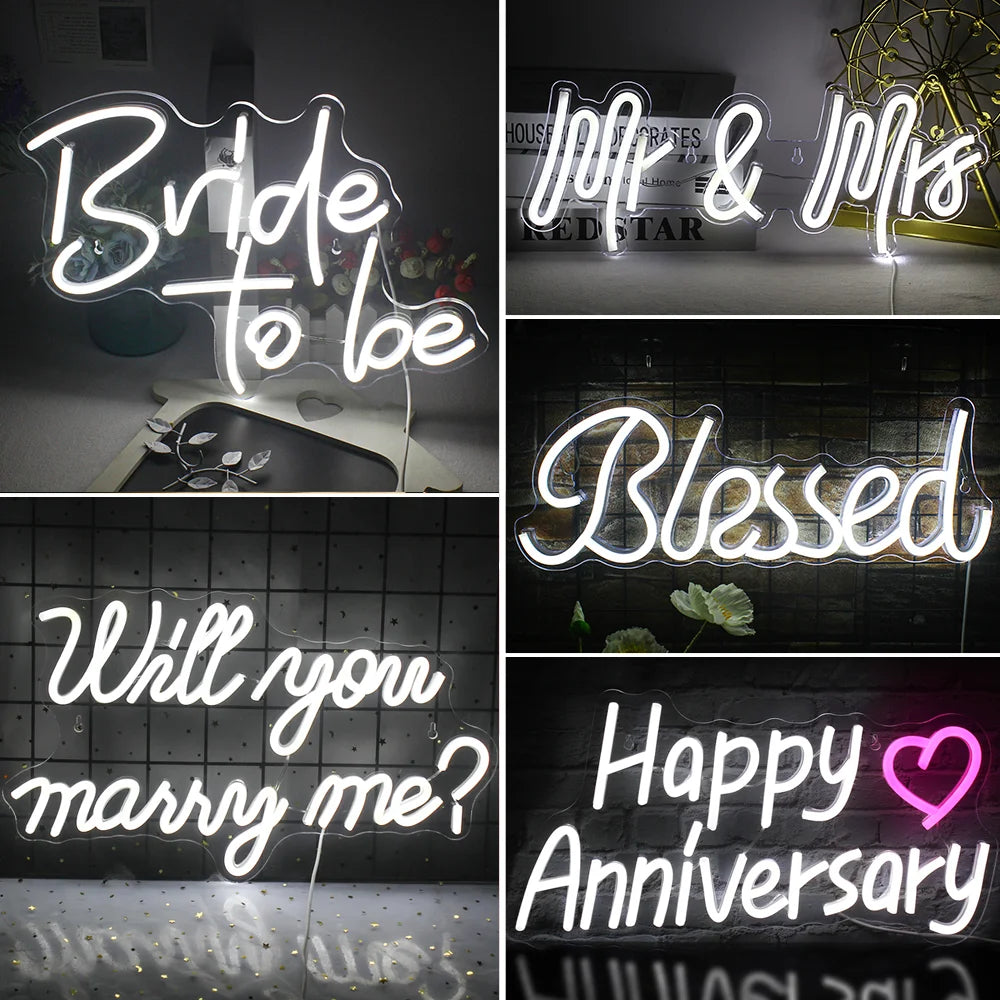 "En elegant LED neonskylt designad för bröllopsinredning, med frasen "Happily Ever After" i ett vackert kursivt teckensnitt.