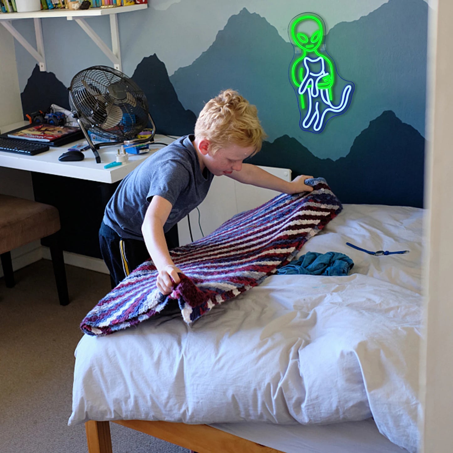 Grön Alien 5V USB LED Ljusskylt - Budgetvänlig