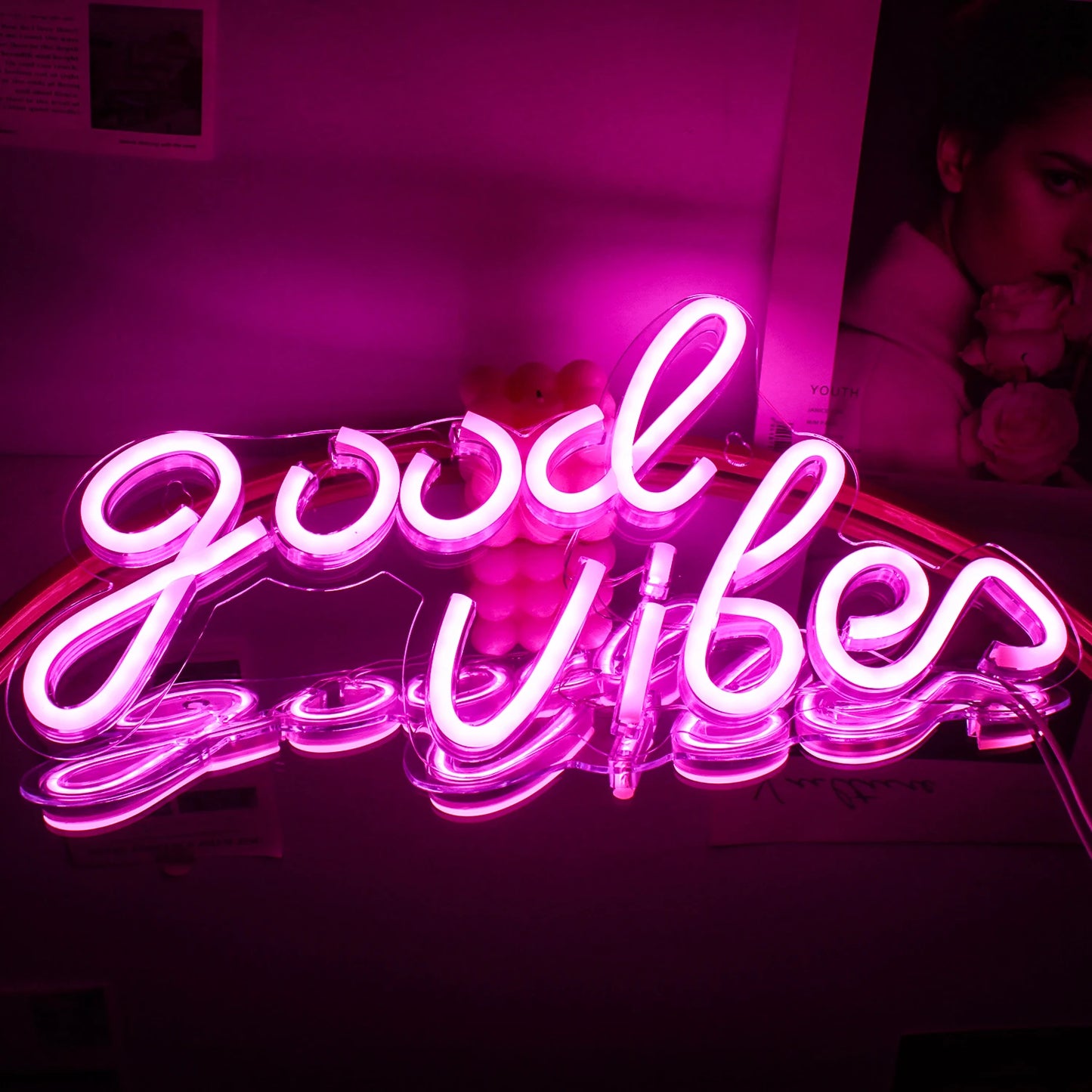 Good Vibes 5V USB LED Ljusskylt - Prisvärd