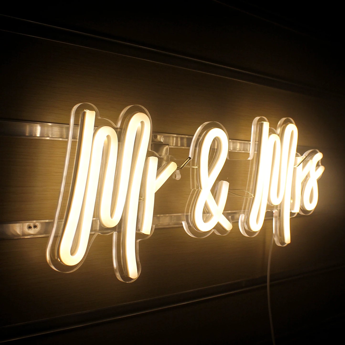 Mr & Mrs 5V USB LED Ljusskylt - Budgetvänlig