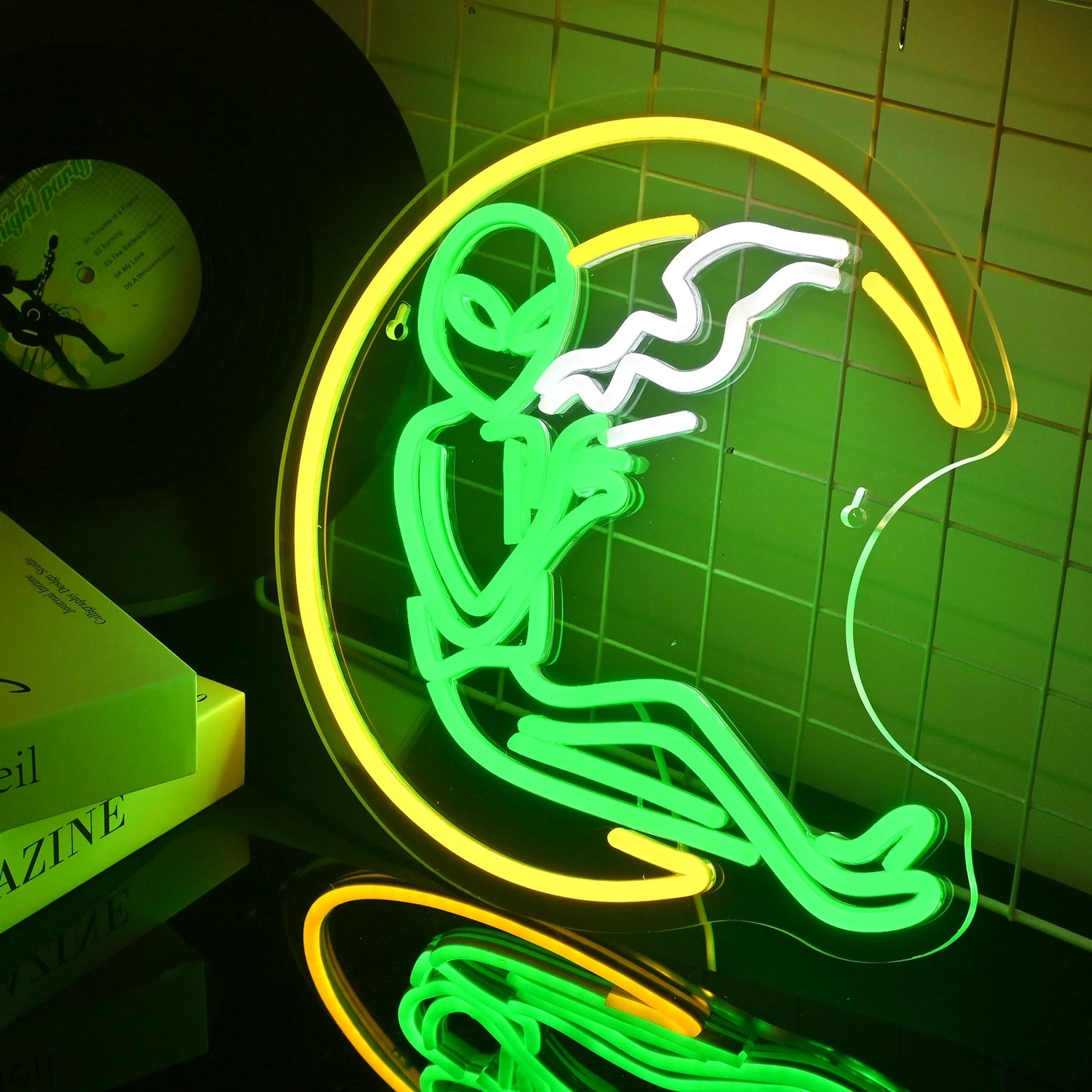 Moon Smoking Alien 5V USB LED Ljusskylt - Prisvänlig