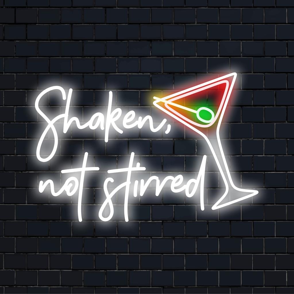 Levande LED-neonskylt av Shaken, Not Stirred; perfekt blandning av stil och humor i unik neonljusdekor.