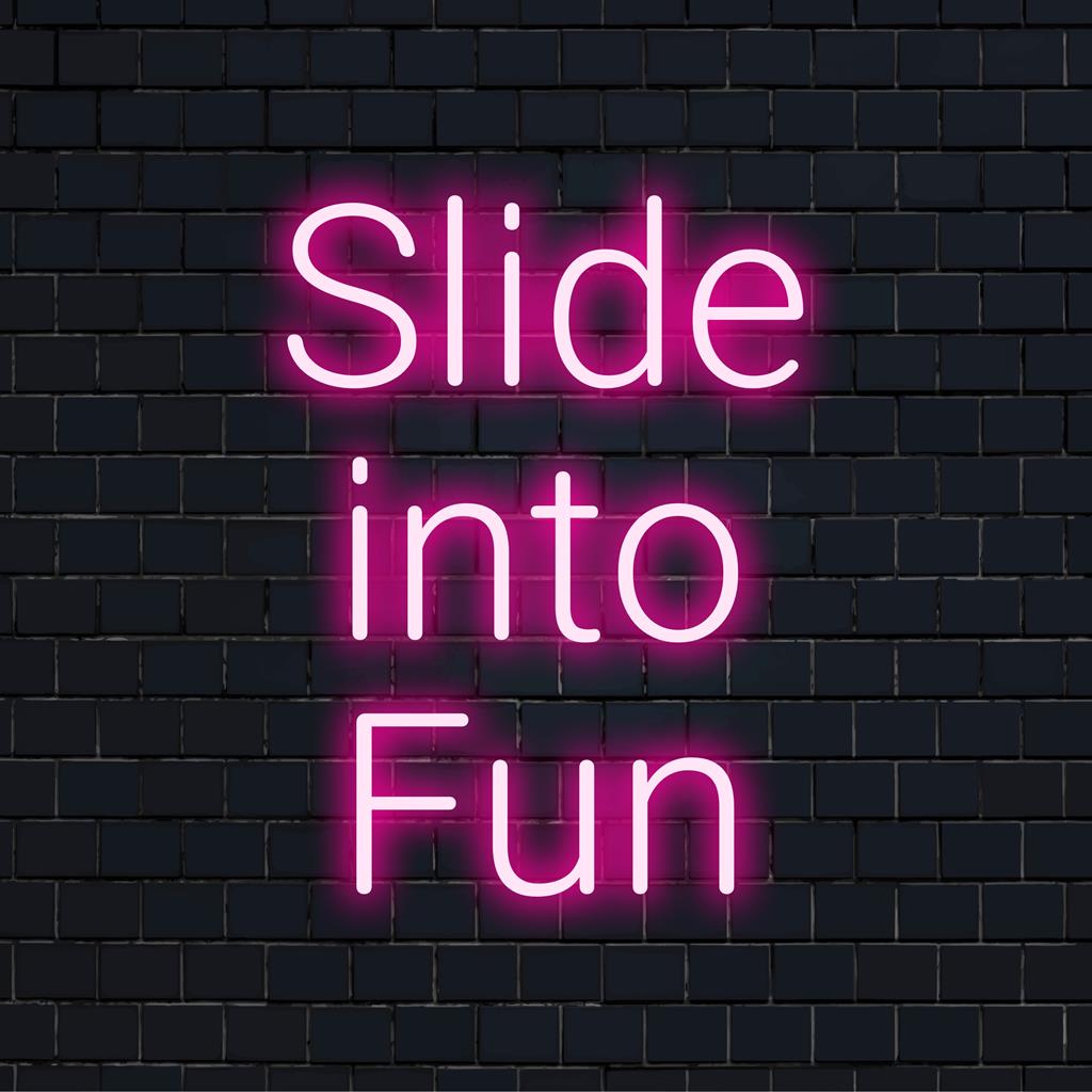 Custom Slide Into Fun LED-neonskylt som lyser upp alla rum med unik neonljusdekor och personlig atmosfär.