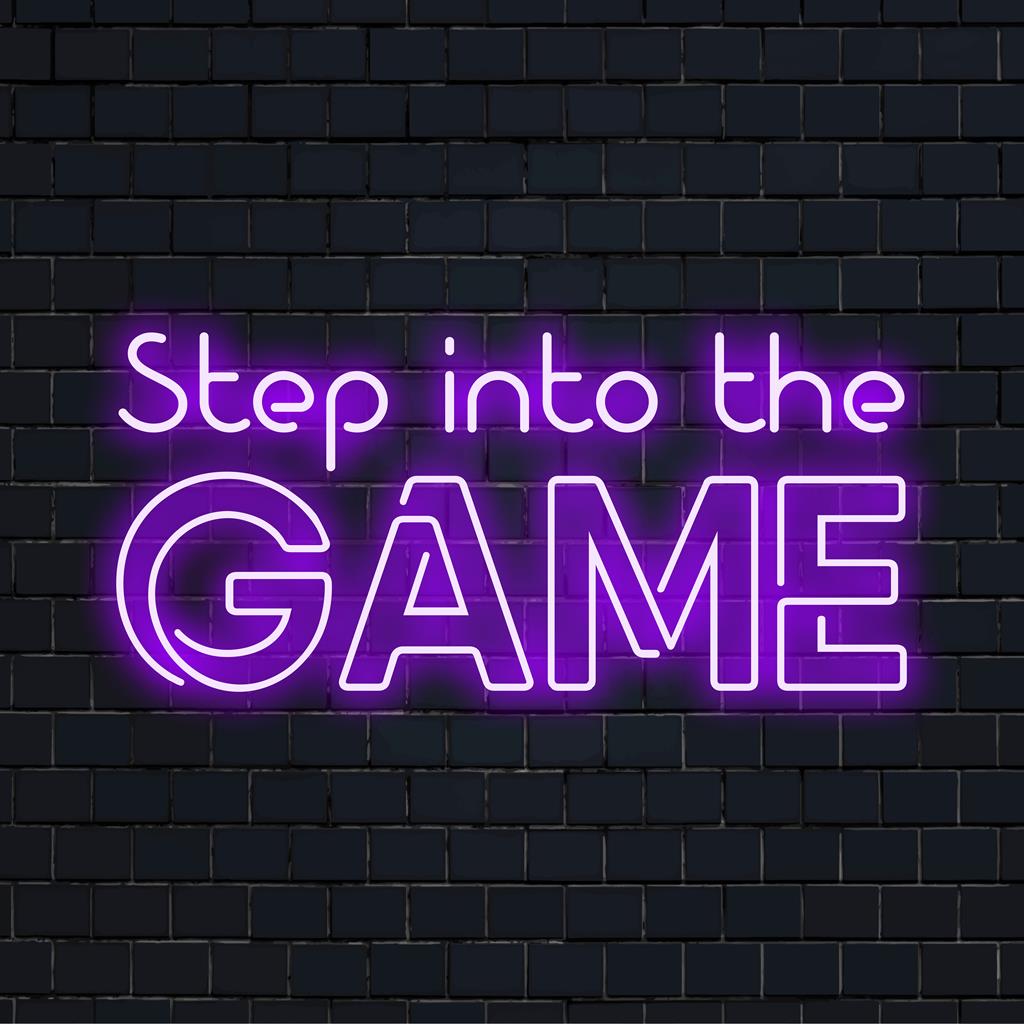 Anpassad LED-neonskylt med frasen Step Into The Game, perfekt för livfull rumsinredning och motiverande atmosfär.