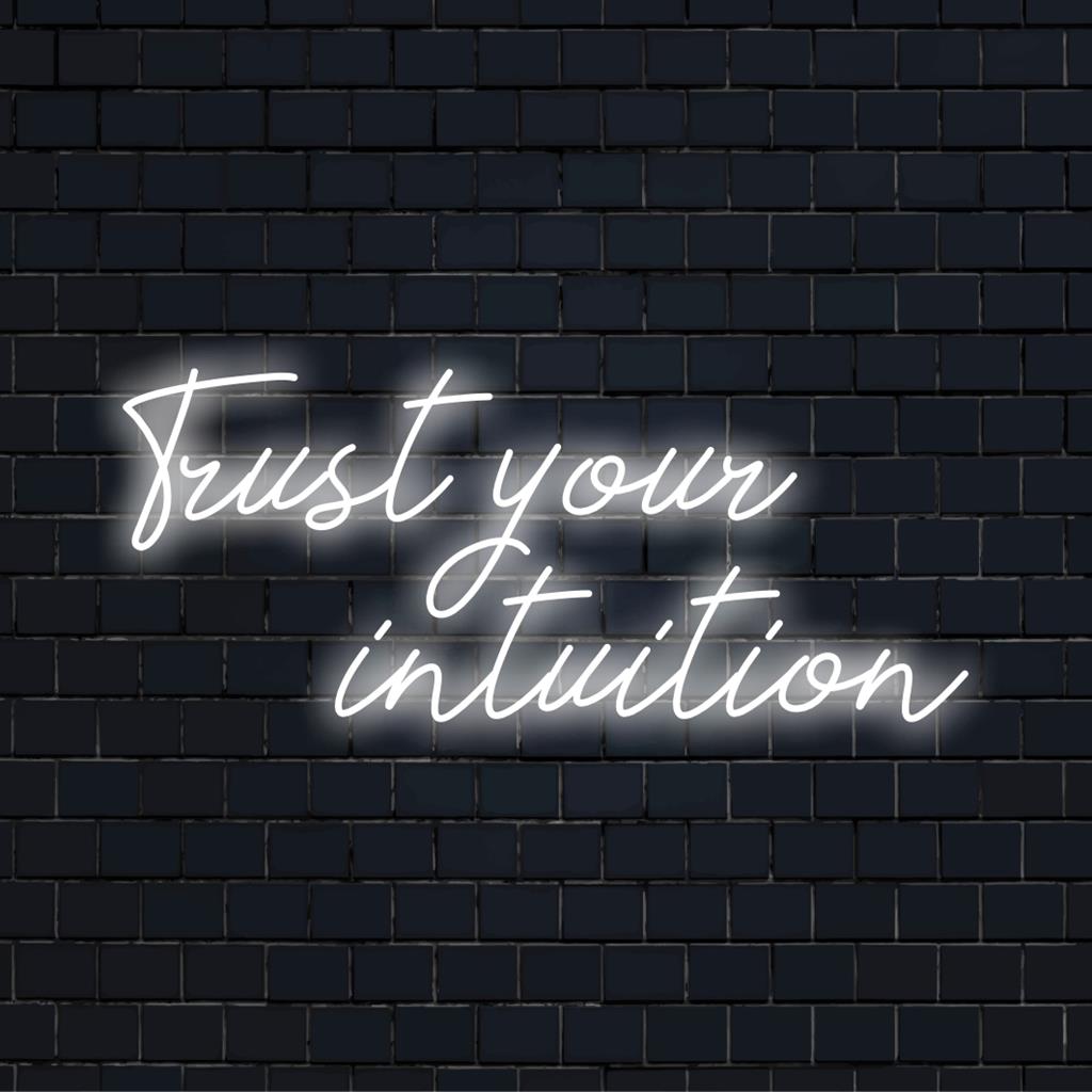 Vibrant Trust Your Intuition LED neonskylt, perfekt för personlig väggdekoration och elegant neonljuskonst.