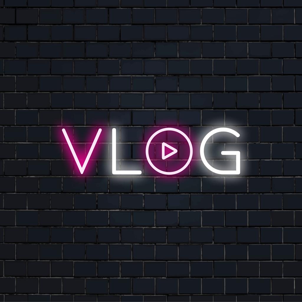 Skräddarsydd levande LED-neonskylt för vloggentusiaster, perfekt för stilfulla bakgrunder och dekorationer för innehållsskapande.