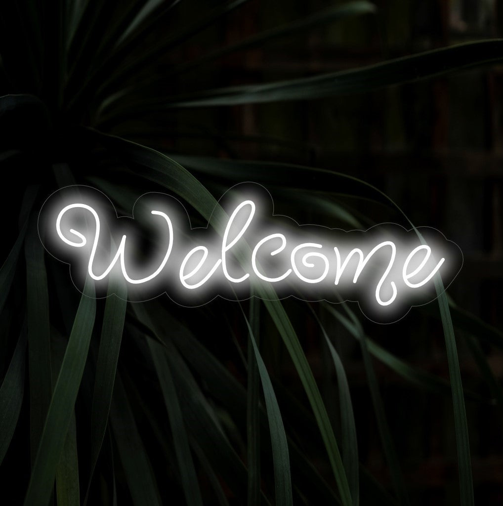 "Welcome Neon Sign" är ett varmt och inbjudande tillskott till din gästfrihetsinredning. Ett neonljus som förmedlar en vänlig hälsning till besökare.