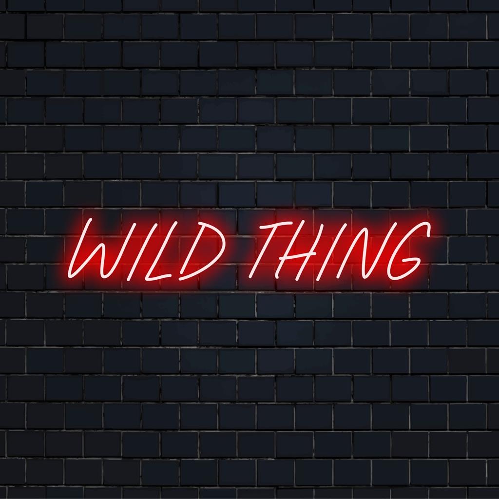 Livlig "Wild Thing" anpassad LED-neonskylt som lyser upp en livlig estetik, perfekt för unik väggkonst eller dekor.