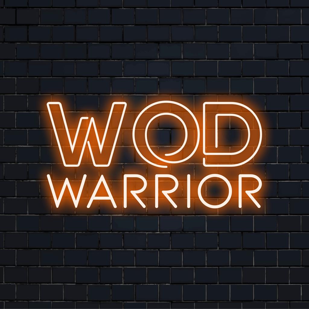 LED neonskylt med frasen Wod Warrior i fet stil; idealisk för personliga neoncitatkonstentusiaster.