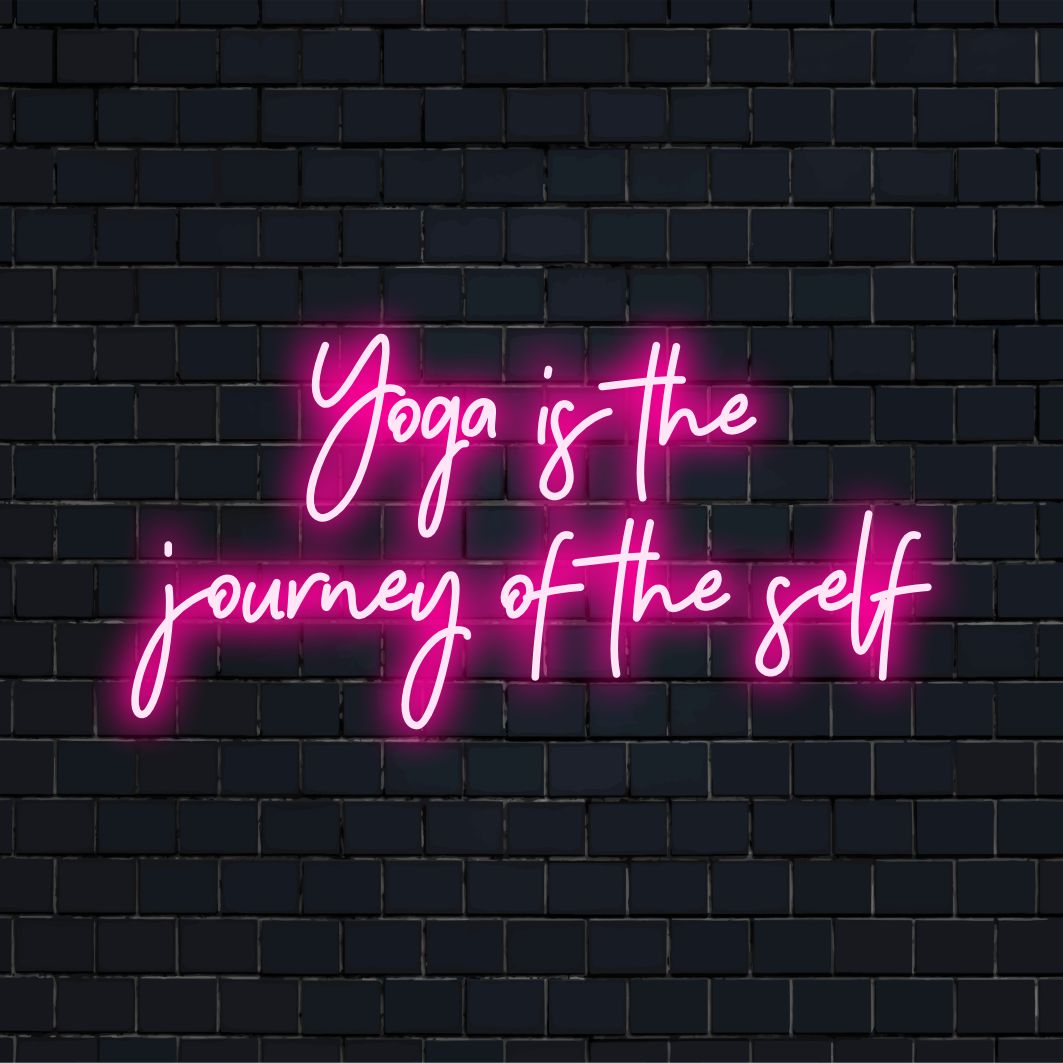 Anpassad LED neonskylt med elegant bokstäver; perfekt komplement till fridfulla utrymmen; avger en lugnande glöd för yogaälskare.