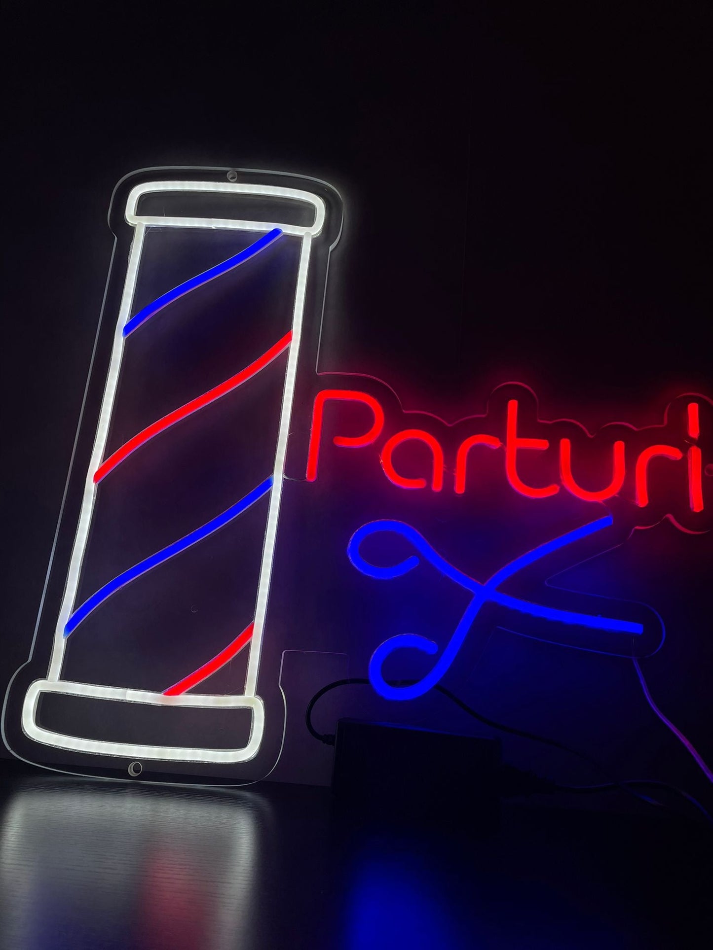 Parturi Barber Shop Neonskylt - The Art Neon