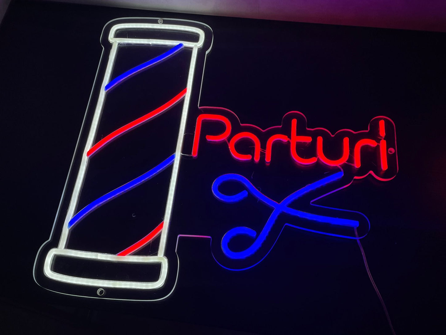 Parturi Barber Shop Neonskylt - The Art Neon