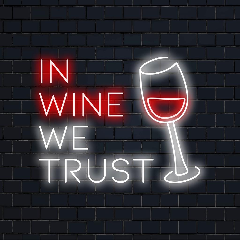 Anpassad LED-neonskylt som läser In Wine We Trust, perfekt för vinälskare och hembarer, som ger en varm glöd till alla utrymmen.