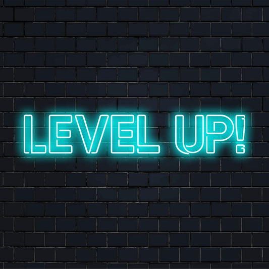 LED neonskylt som visar Level Up! text, perfekt för spelare, med levande anpassad neonkonst och personlig neonljusdekor.