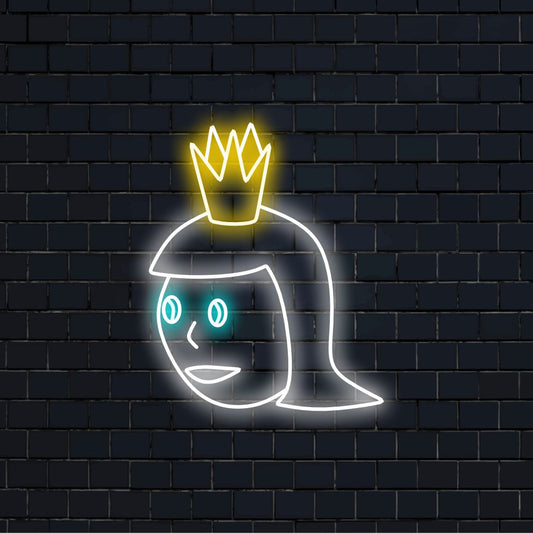 "Queen Neon Sign" är ett kungligt och bemyndigande tillägg, perfekt för utrymmen som hyllar styrka och kunglighet. Lys upp med den majestätiska aura av en drottning!