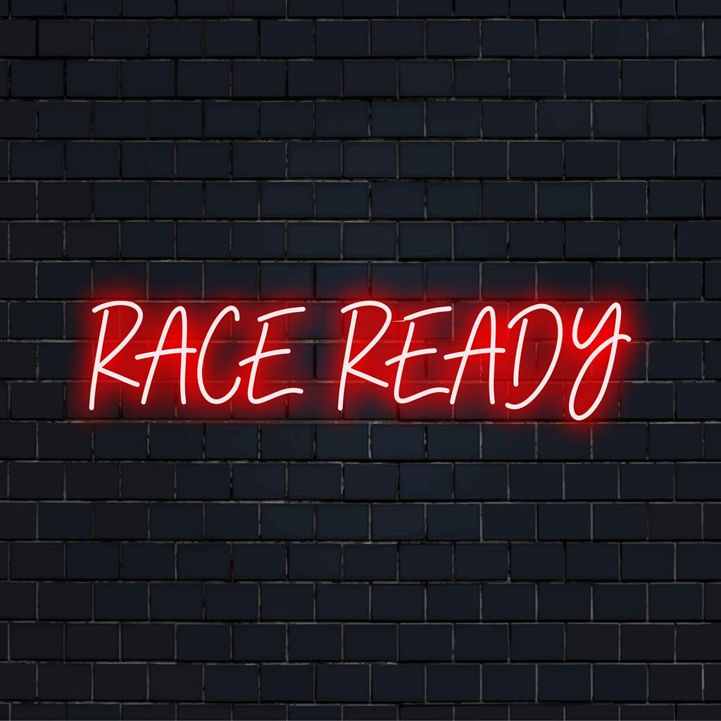 Ljust glödande anpassad LED-neonskylt med titeln Race Ready med eleganta, dynamiska bokstäver, perfekt för neonljusinredning.