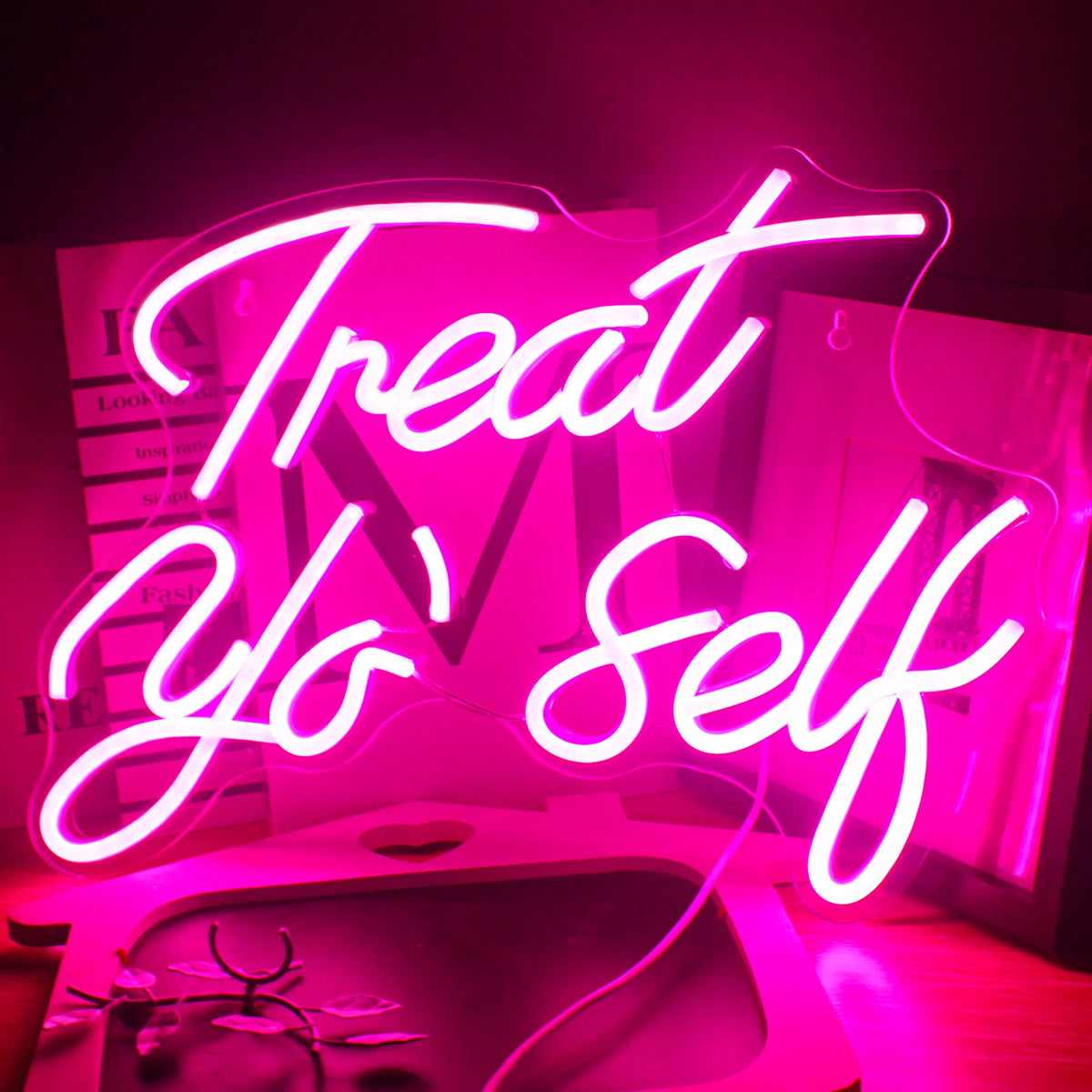Treat Yo' Self – LED-neonskylt (5 V USB)