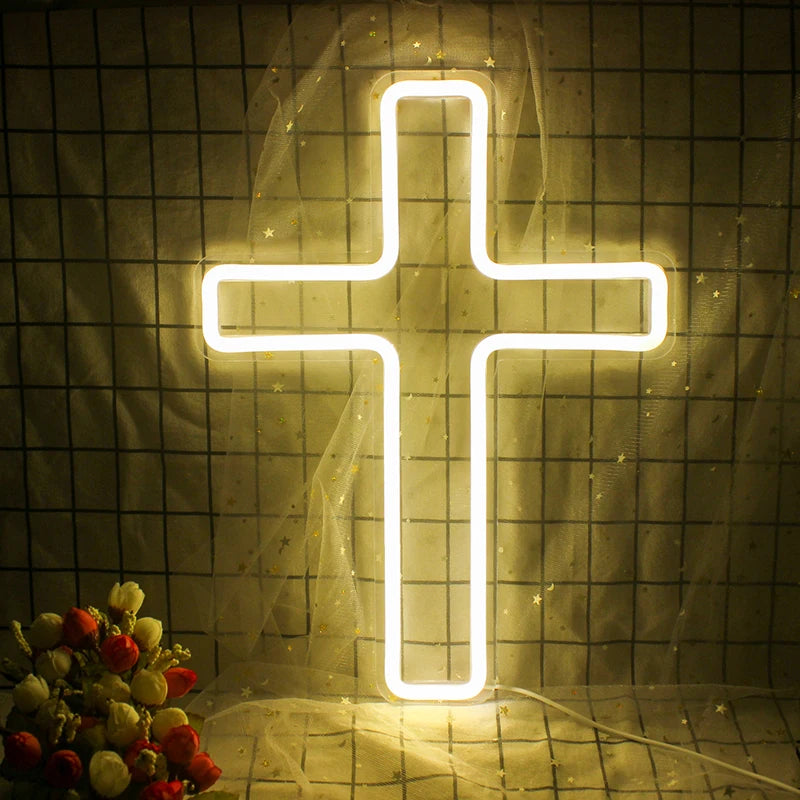 Bilden har en starkt upplyst LED-neonskylt i form av ett kors.