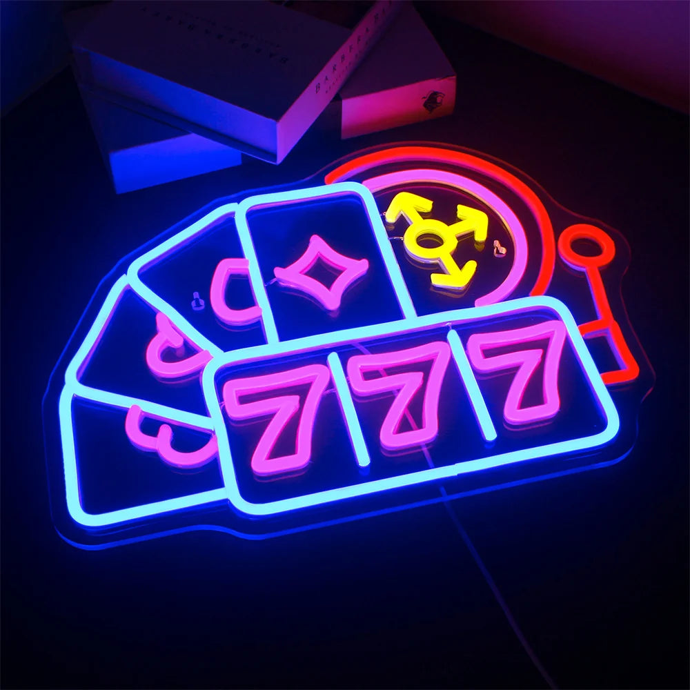 777 – Spelkort, kortfärger och roulettehjul – LED-neonskylt (5 V USB)
