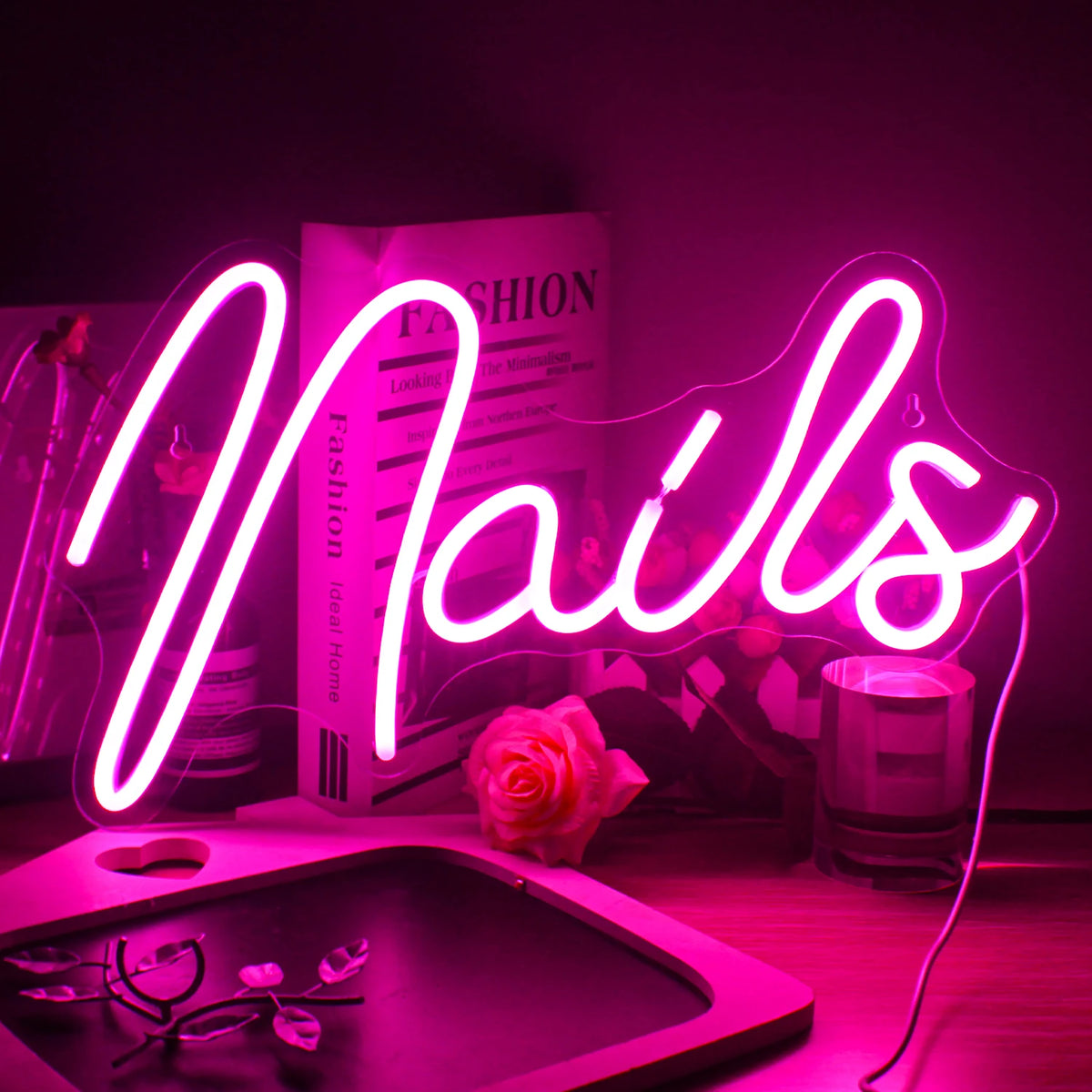 Nails – LED-neonskylt (5 V USB)