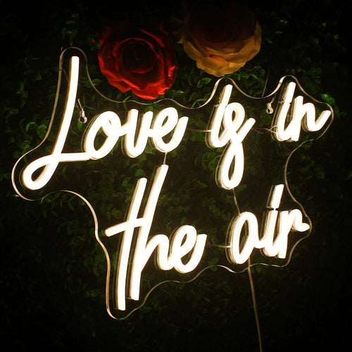 Love is in the air – LED-neonskylt (5 V USB)