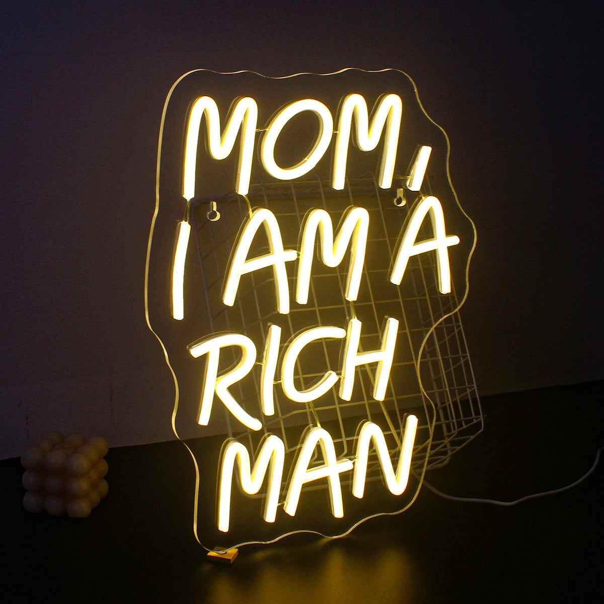 Mom I Am A Rich Man – LED-neonskylt (5 V USB)