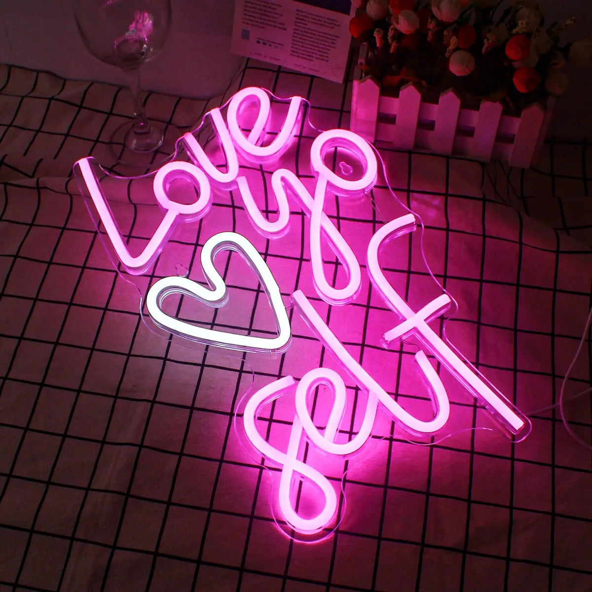 Love yo self – Hjärta – LED-neonskylt (5 V USB)