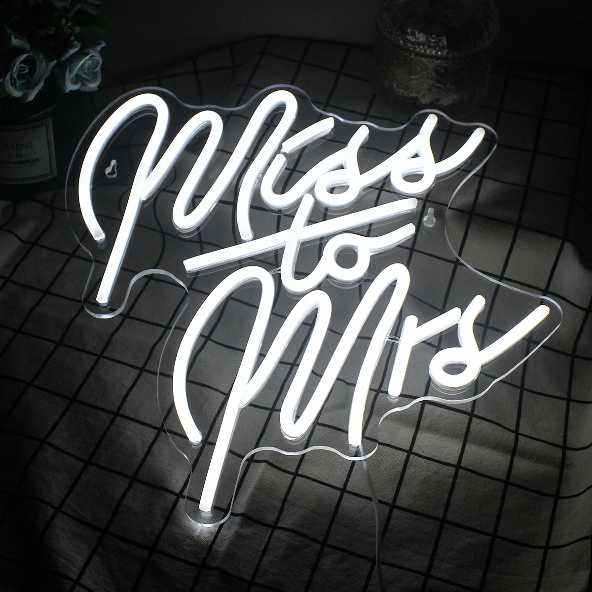 Miss To Mrs 5V Mini USB LED Neonskylt - Budgetvänlig