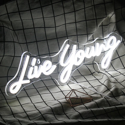 Live Young 5V USB LED Ljusskylt - Budgetvänlig