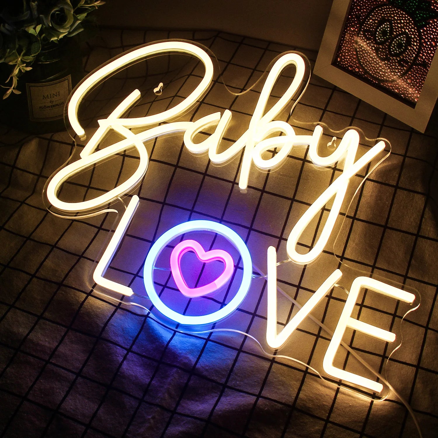Baby Love 5V USB LED Ljusskylt - Prisvänlig
