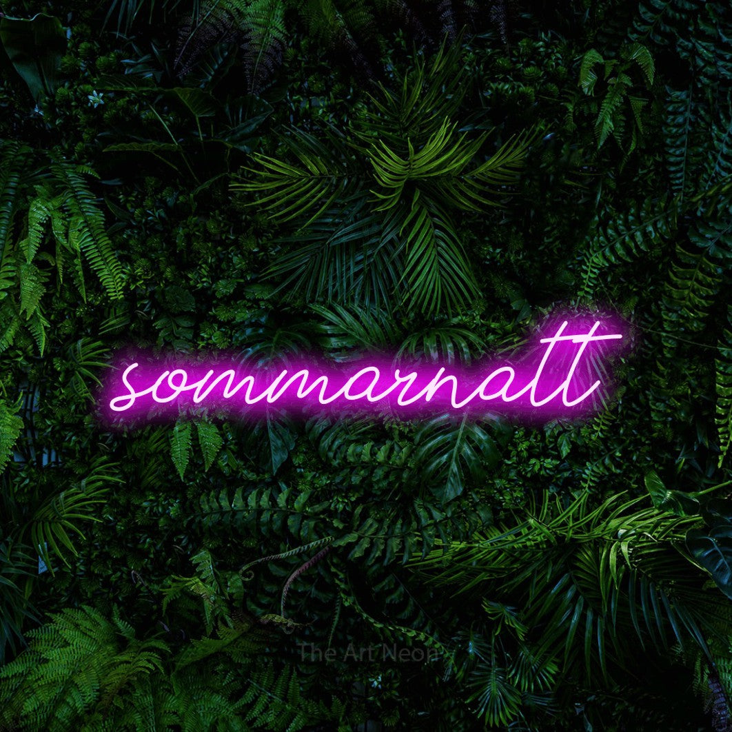 LED neon sign reading “sommarnatt”, arranged in a single line.