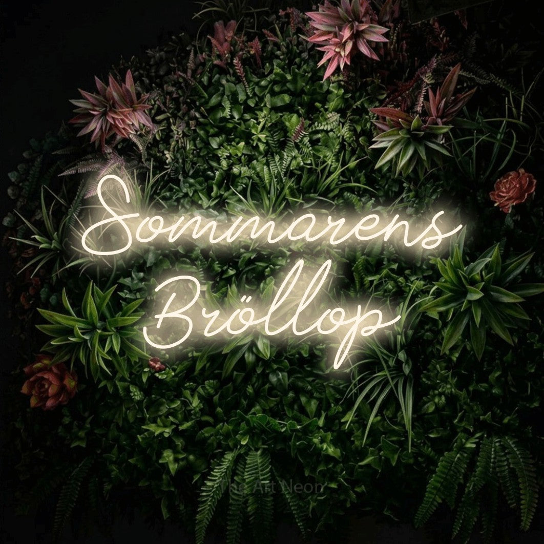 LED neon sign reading “Sommarens Bröllop”, arranged in 2 lines.