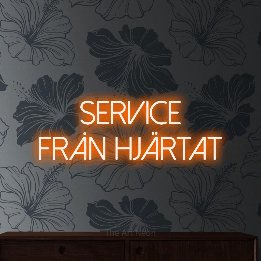 LED neon sign reading “Service Från Hjärtat”, arranged in 2 lines.