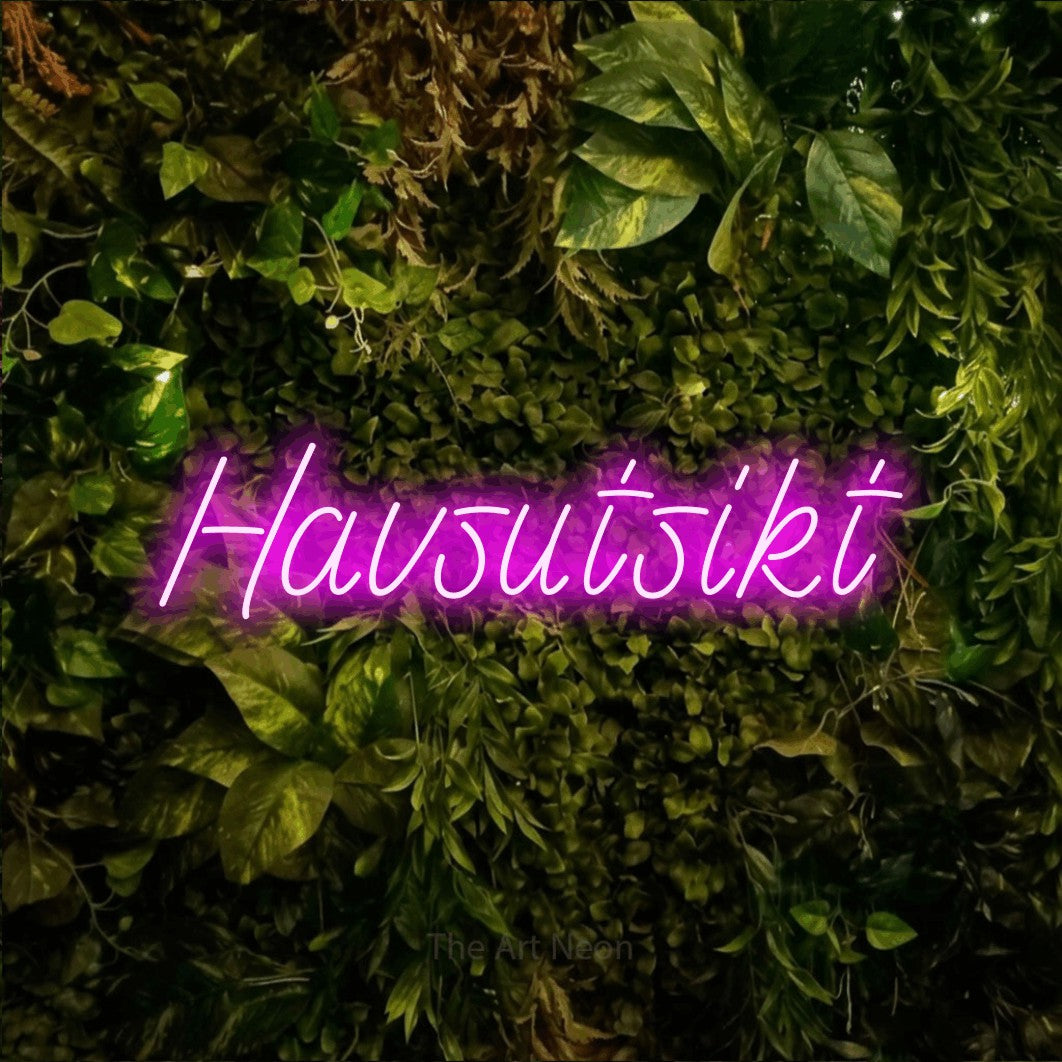LED neon sign reading “Havsutsikt”, arranged in a single line.