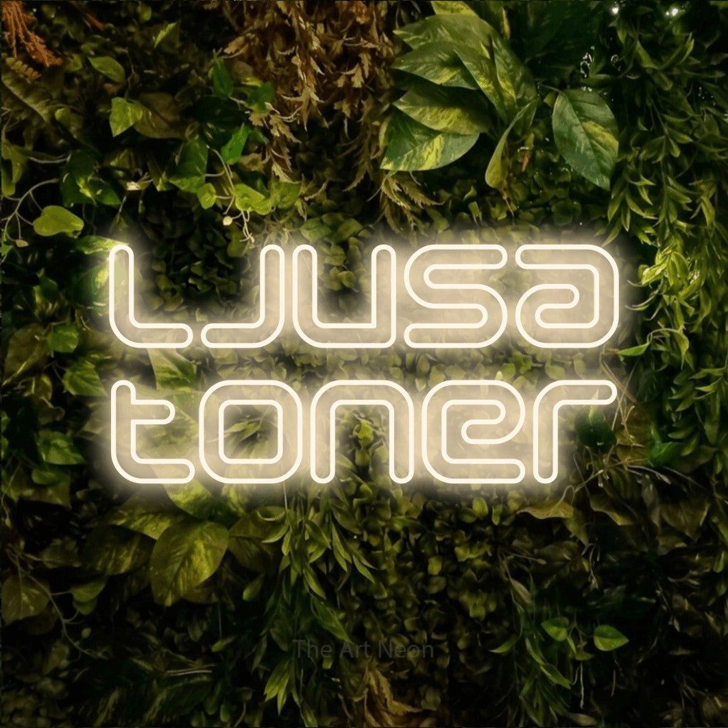 LED neon sign reading “ljusa toner”, arranged in 2 lines.