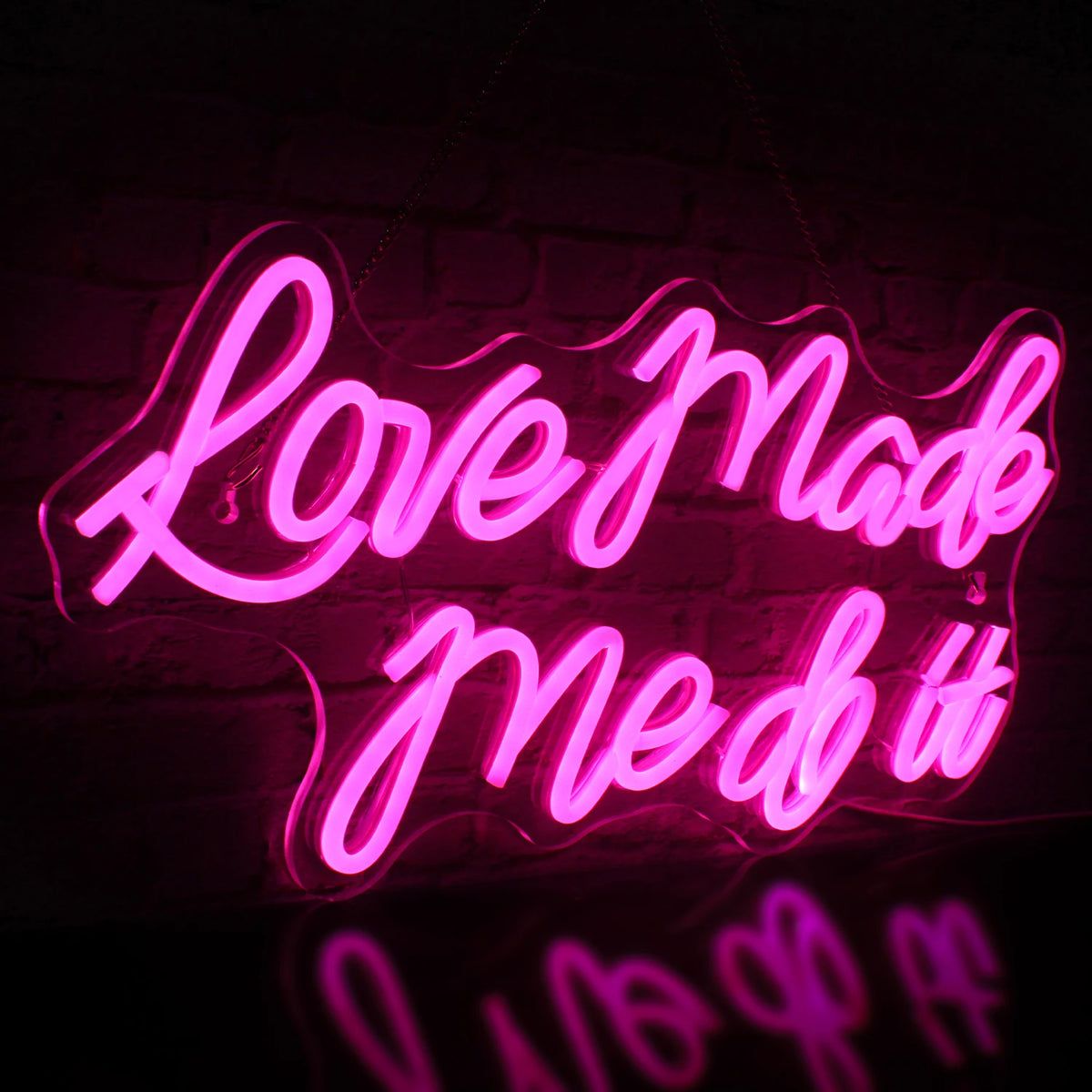 Love Made Me Do It – LED-neonskylt (5 V USB)